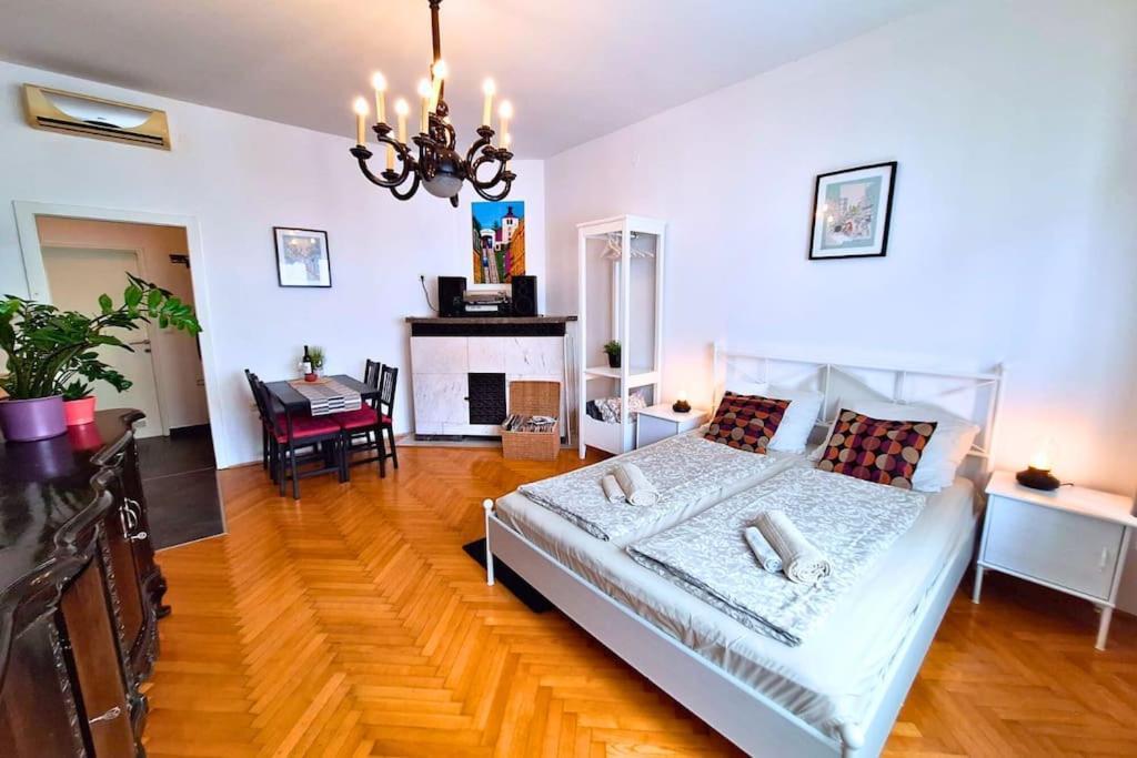 True Zagreb Centrally Located & Spacious Apartment Bagian luar foto