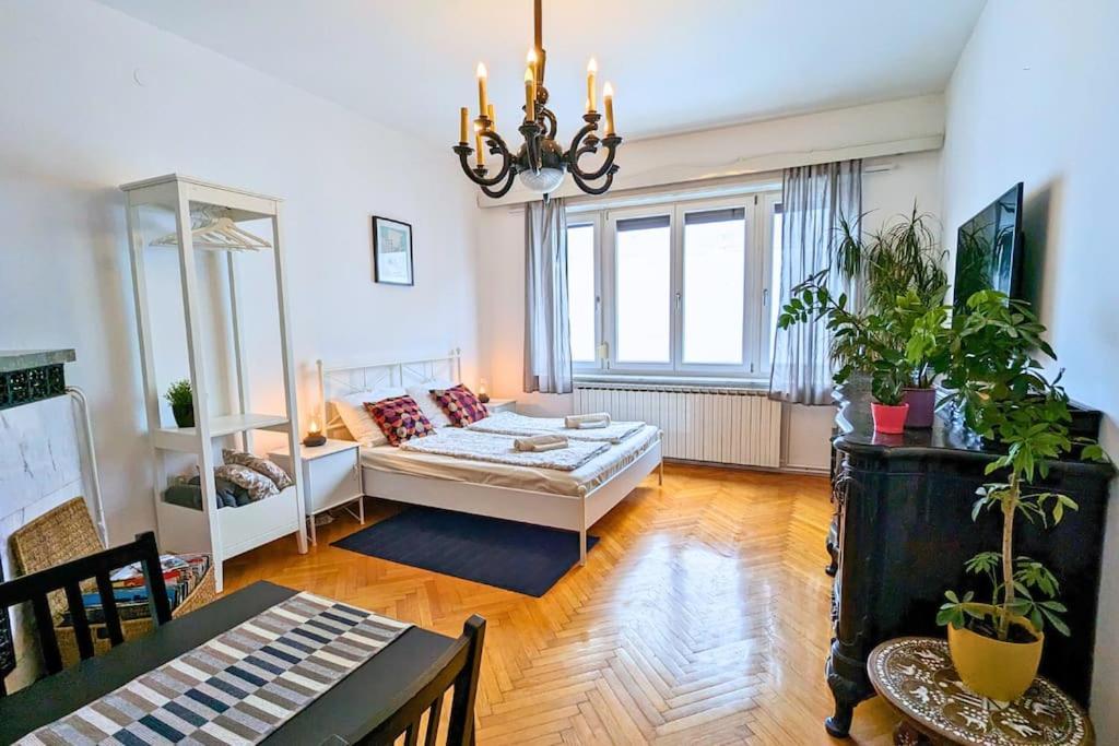 True Zagreb Centrally Located & Spacious Apartment Bagian luar foto